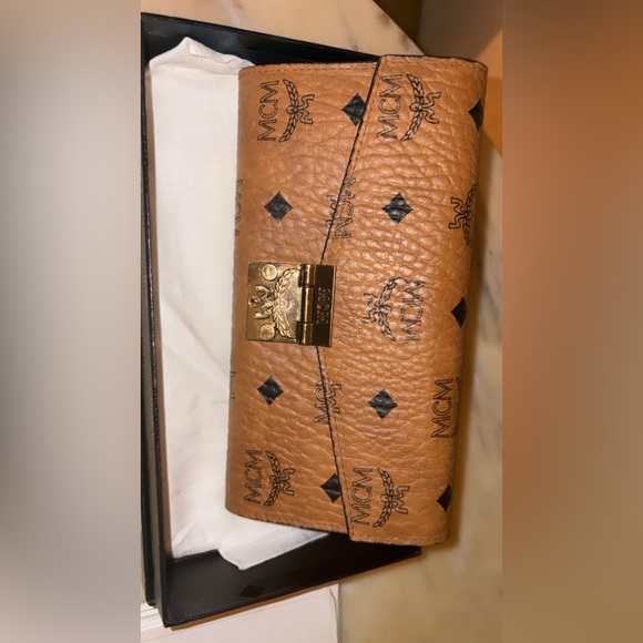 MCM TRACY WALLET ON CHAIN IN VISETOS - Picture 2 of 6